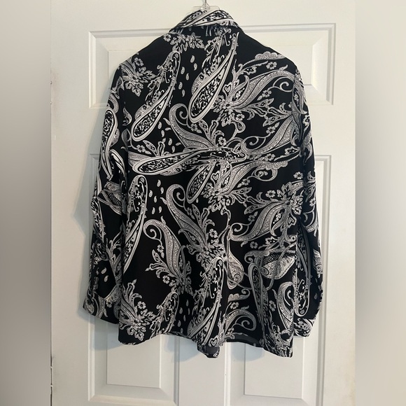 Emery Rose Large Blouse - Picture 2 of 2